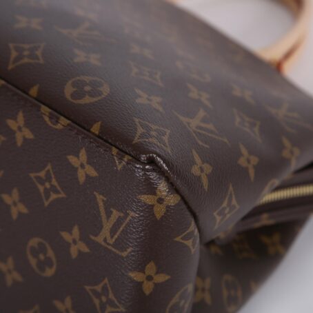 Louis Vuitton - Image 9